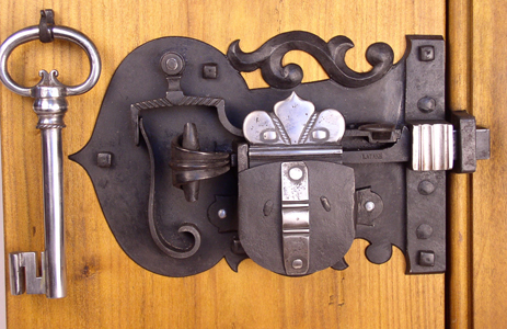 Latane Surface Mounted Door Lock